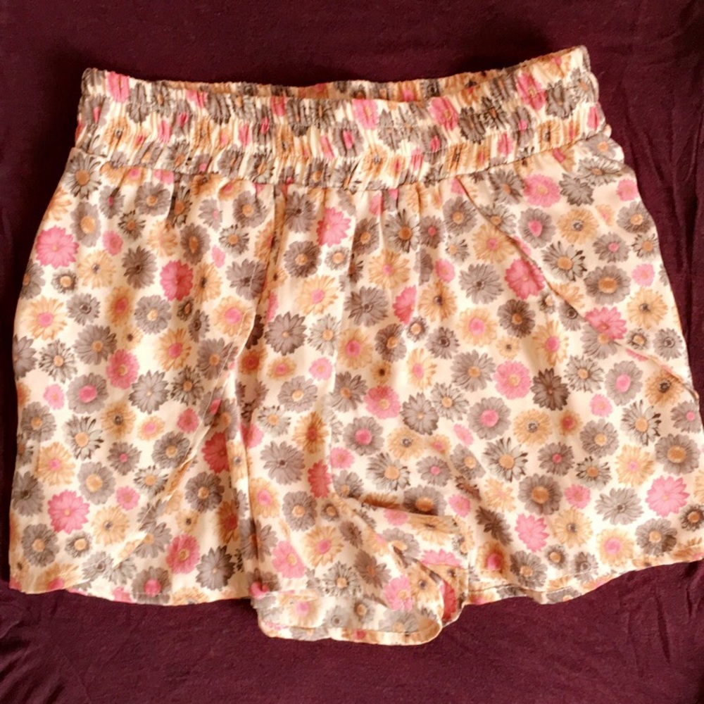 🎀 Summer Flowery Shorts